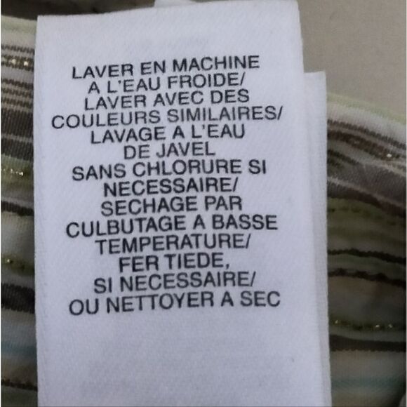 "First Issue" ( a liz Claiborne company) woman's shirt - Picture 10 of 10